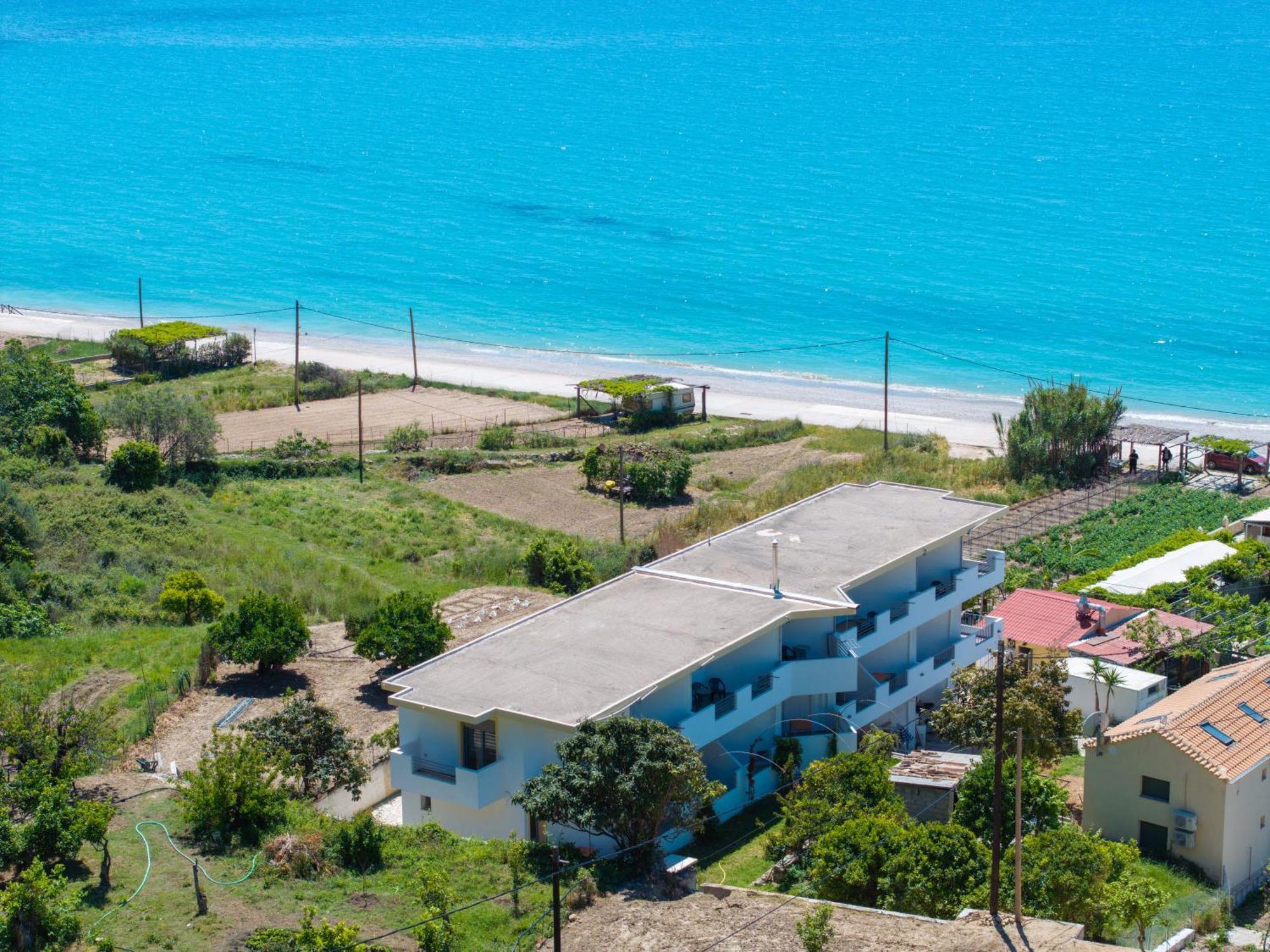 Aridas At The Beach Lourdata (Kefalonia) Exterior foto