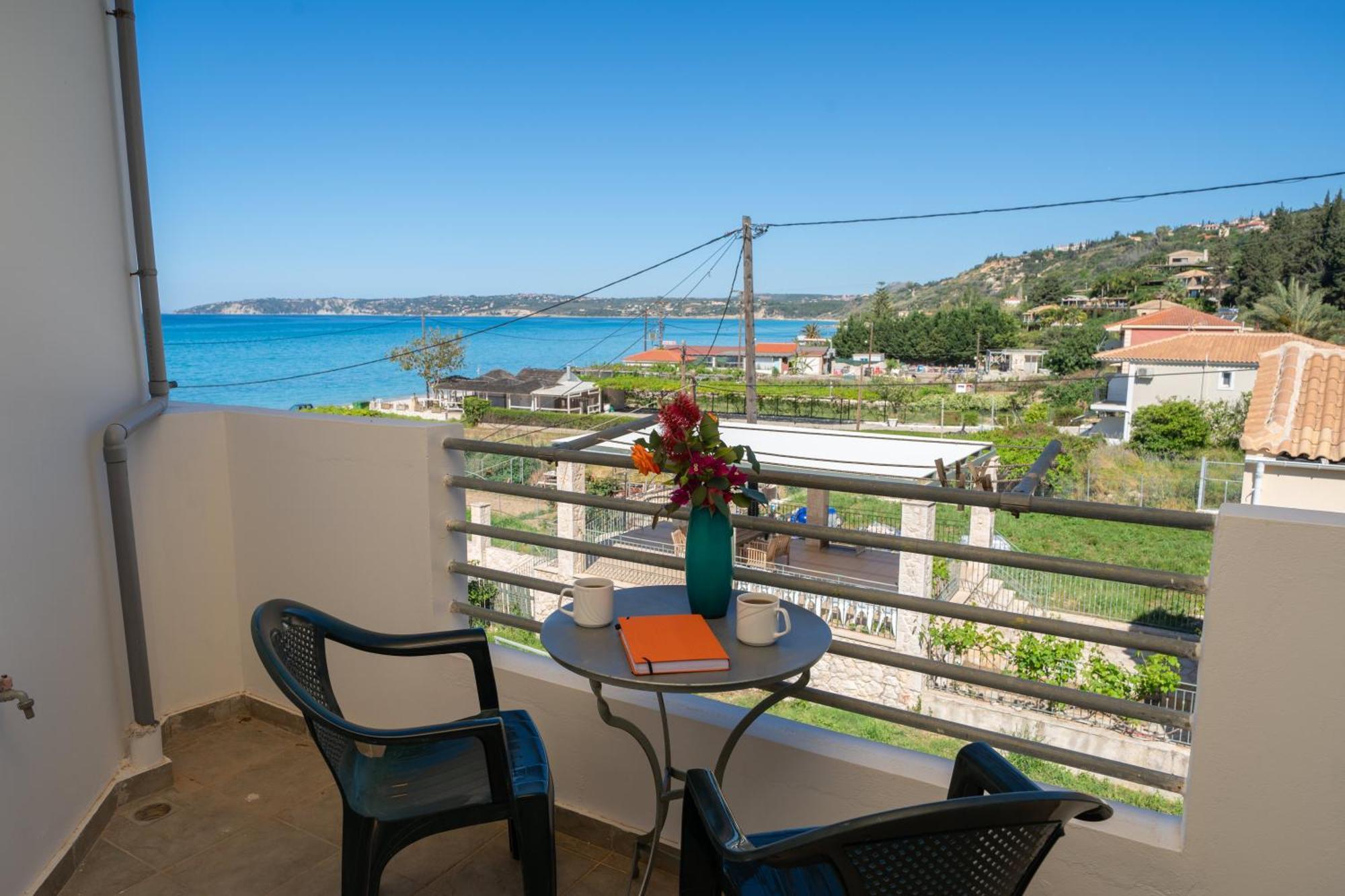 Aridas At The Beach Lourdata (Kefalonia) Exterior foto